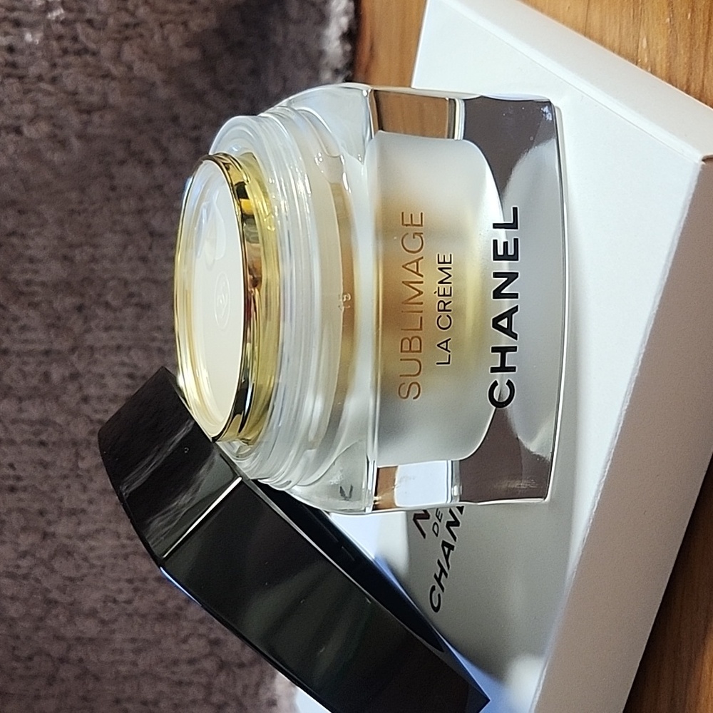 CHANEL SUBLIMAGE LA CREME TEXTURE UNIVERSELLE Face Cream
